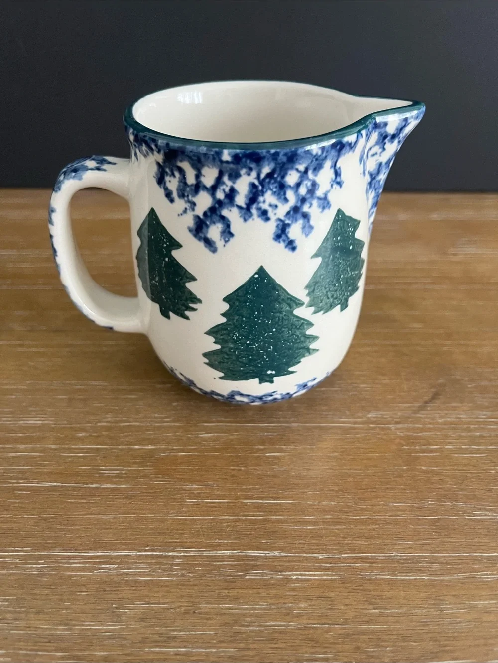 VTG Tienshan Folk Craft Cabin In The Snow Creamer Stoneware Christmas Pine